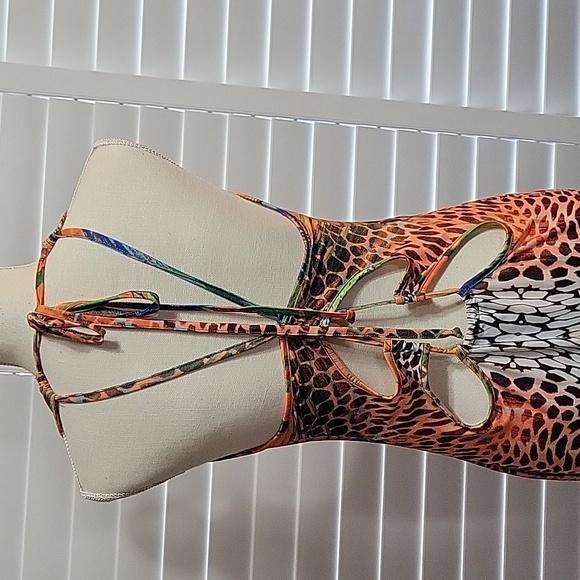 Venus Long Maxi Dress - Picture 4 of 9